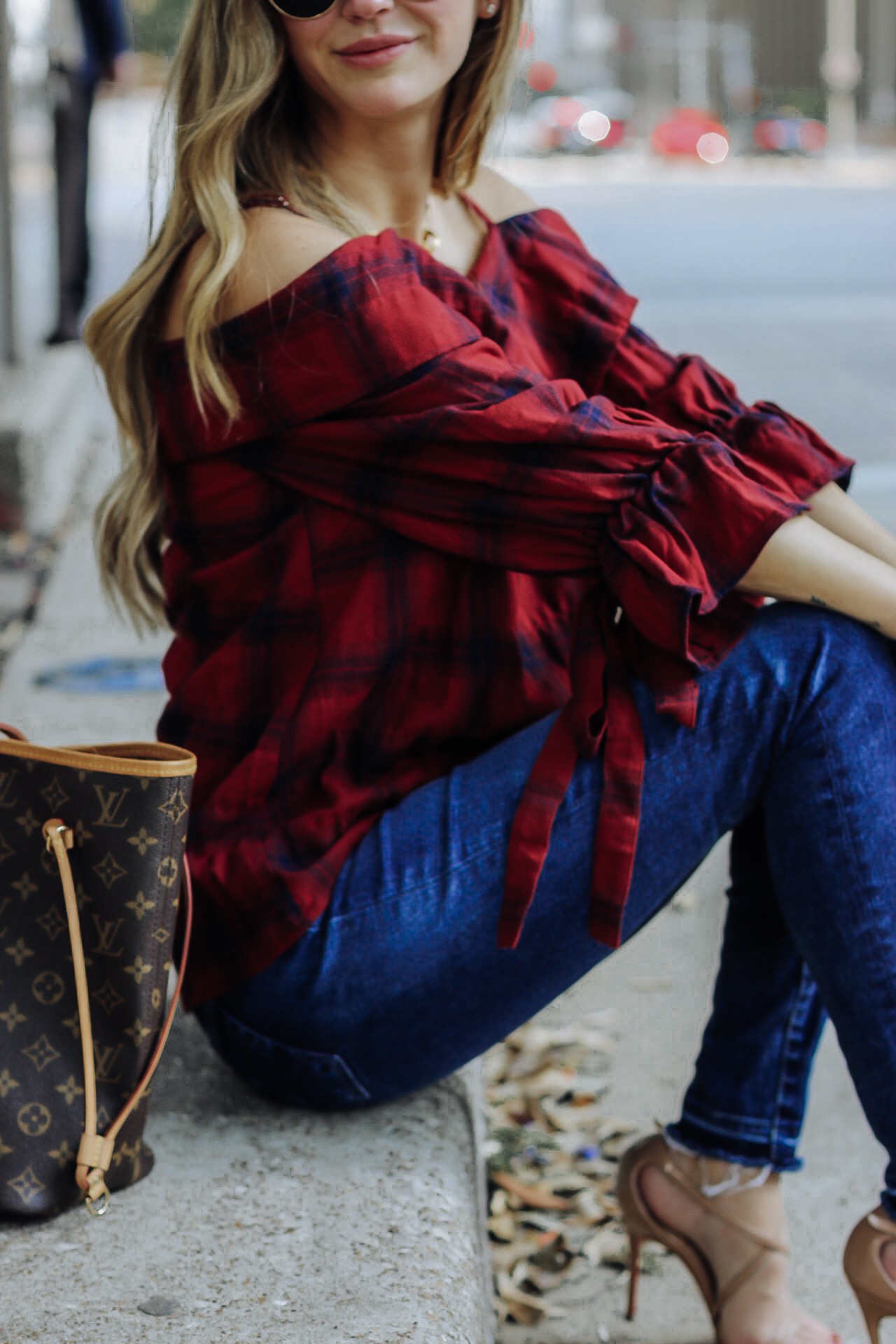 Blogger in best fall pieces, wearing a top from online boutique, Shop Pink Blush